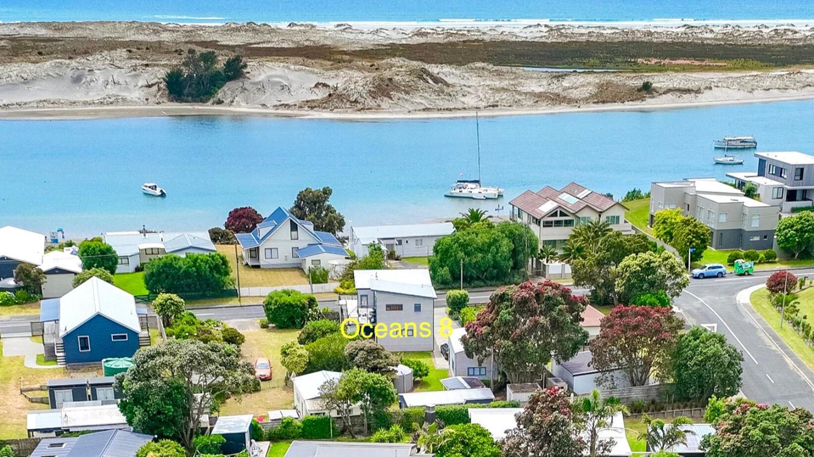 Oceans 8 - Mangawhai Heads Holiday Home Ngoại thất bức ảnh