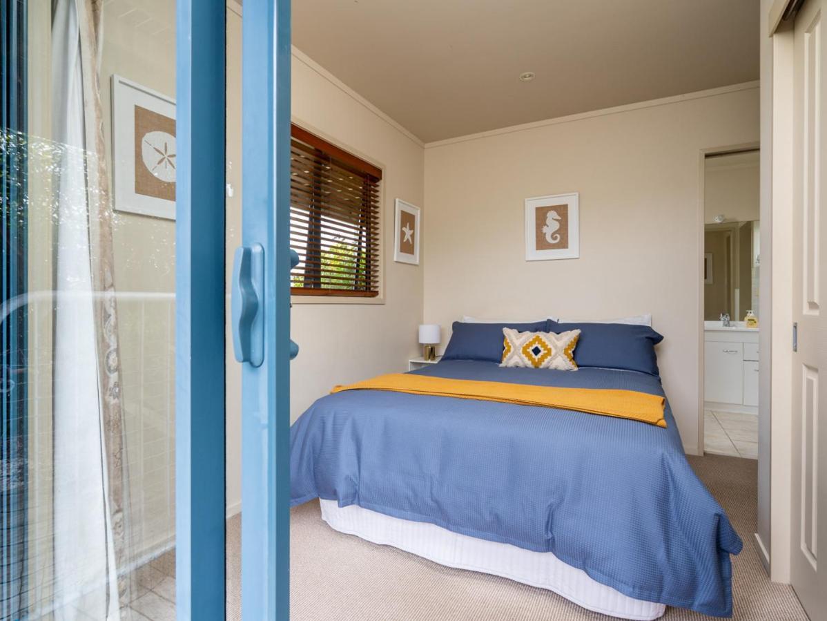 Oceans 8 - Mangawhai Heads Holiday Home Ngoại thất bức ảnh