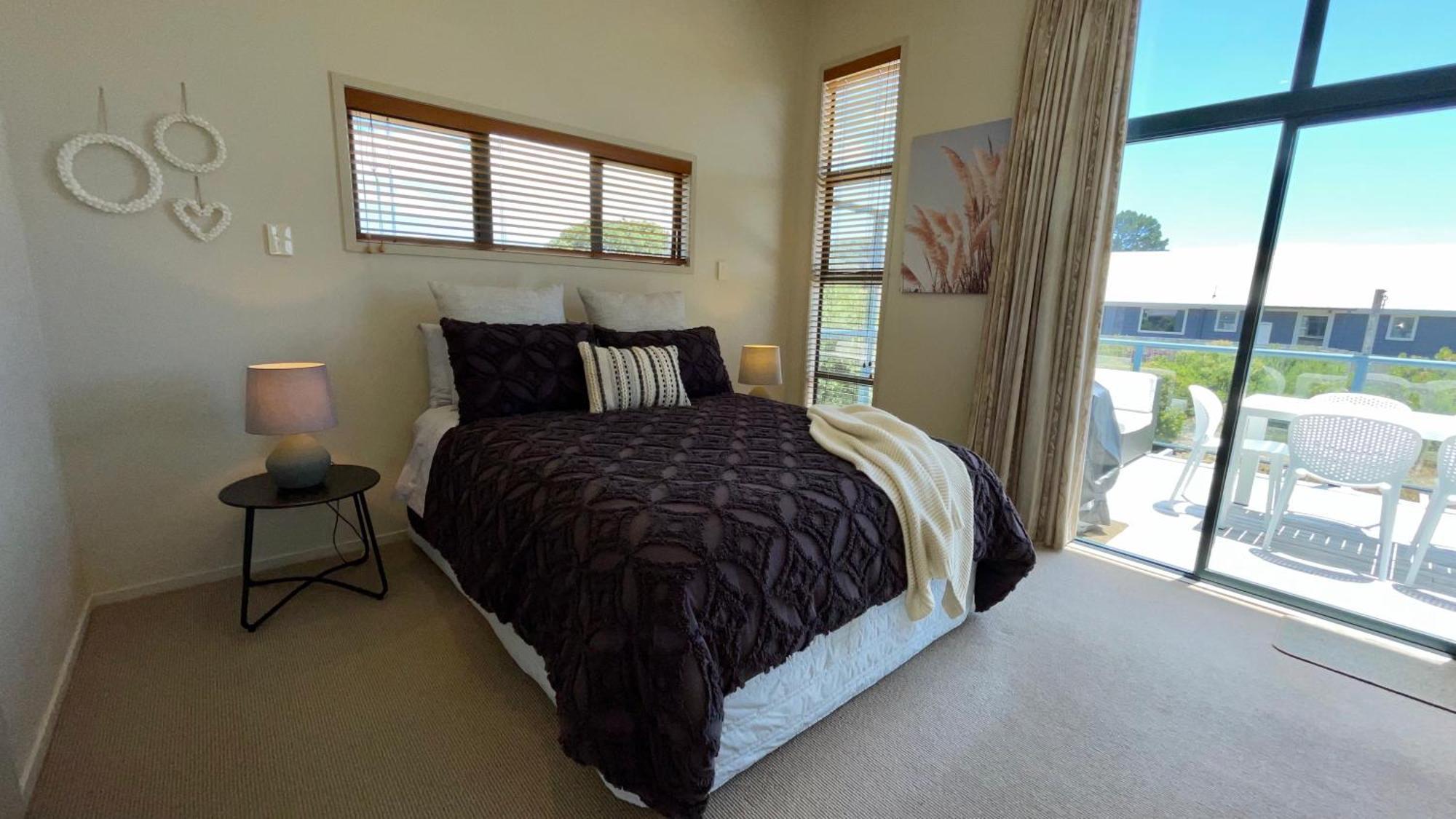 Oceans 8 - Mangawhai Heads Holiday Home Ngoại thất bức ảnh