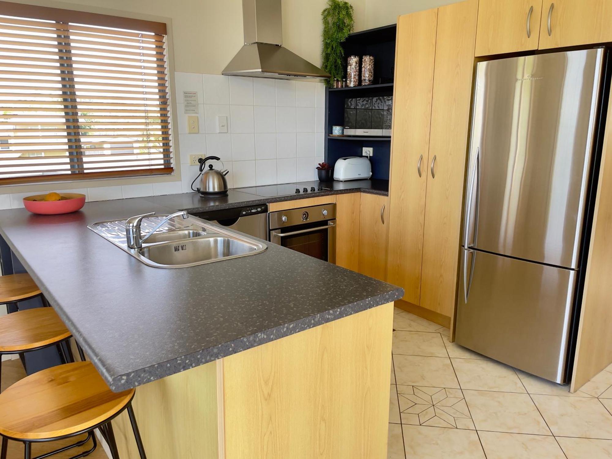 Oceans 8 - Mangawhai Heads Holiday Home Ngoại thất bức ảnh
